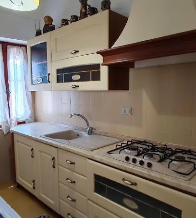 La Casa Di Gervasia Apartment *